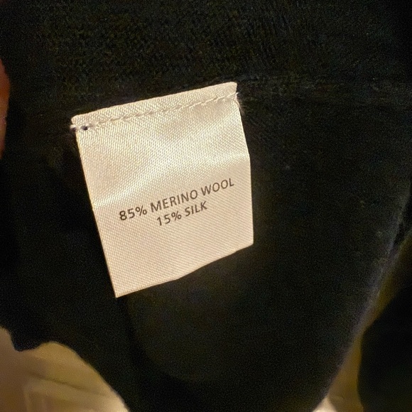 Peter Millar Blue V-Neck Sweater with Long Sleeves and Smooth Knit - Picture 3 of 6